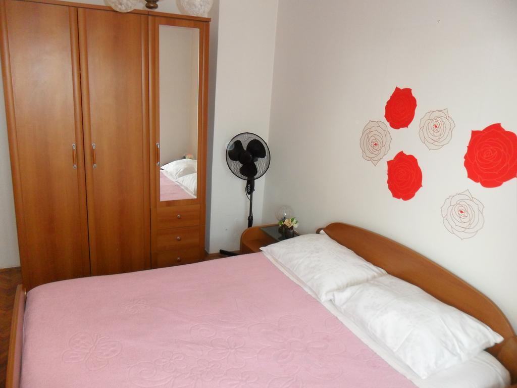 Vile Park Apartments Poreč Buitenkant foto