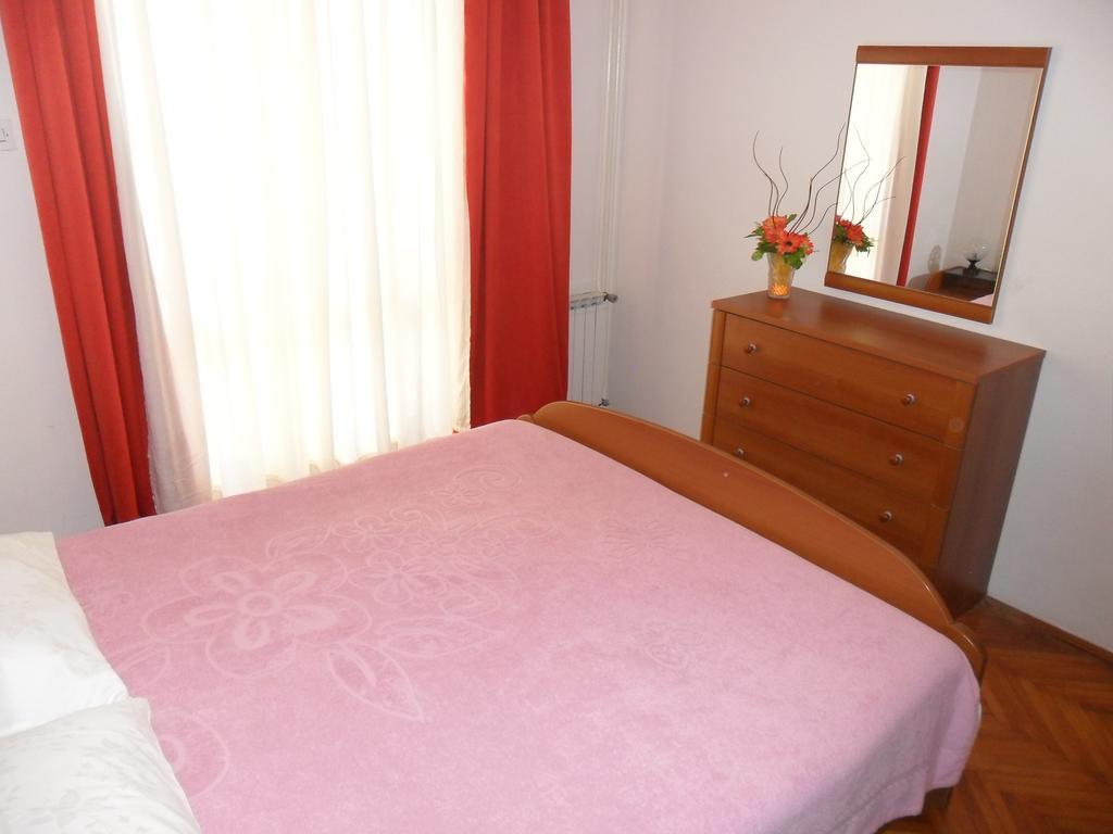 Vile Park Apartments Poreč Buitenkant foto