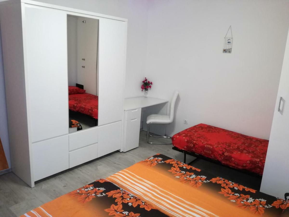 Vile Park Apartments Poreč Buitenkant foto