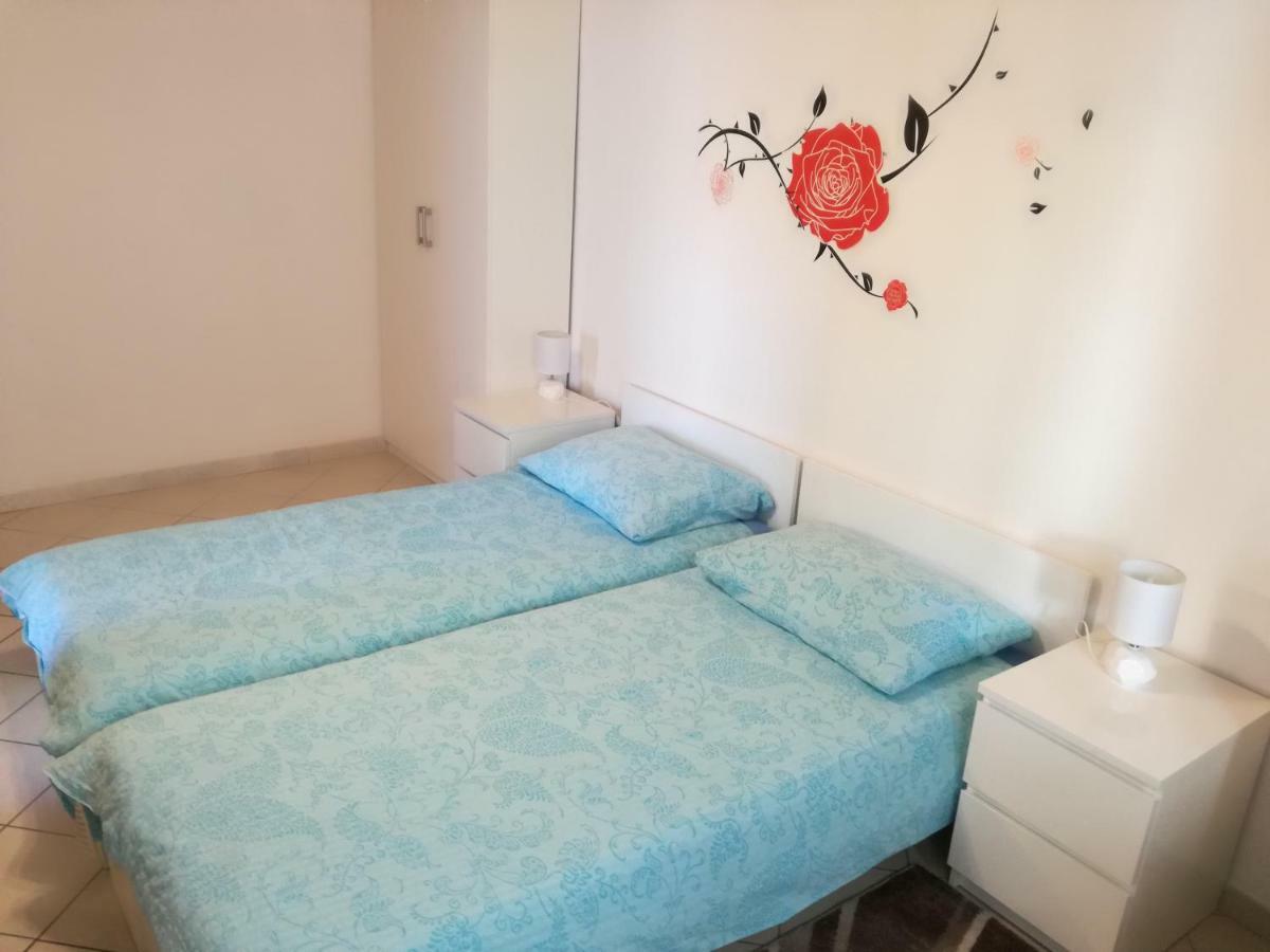 Vile Park Apartments Poreč Buitenkant foto