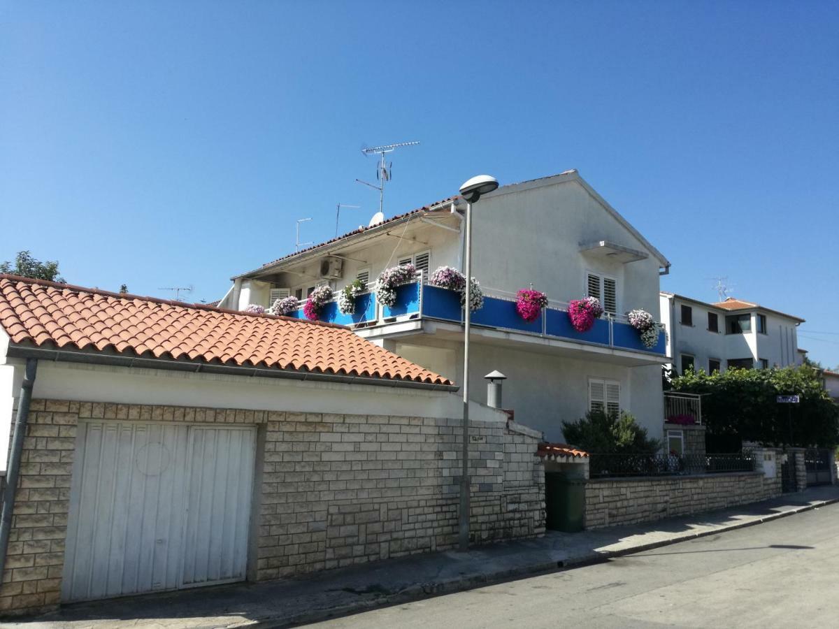 Vile Park Apartments Poreč Buitenkant foto